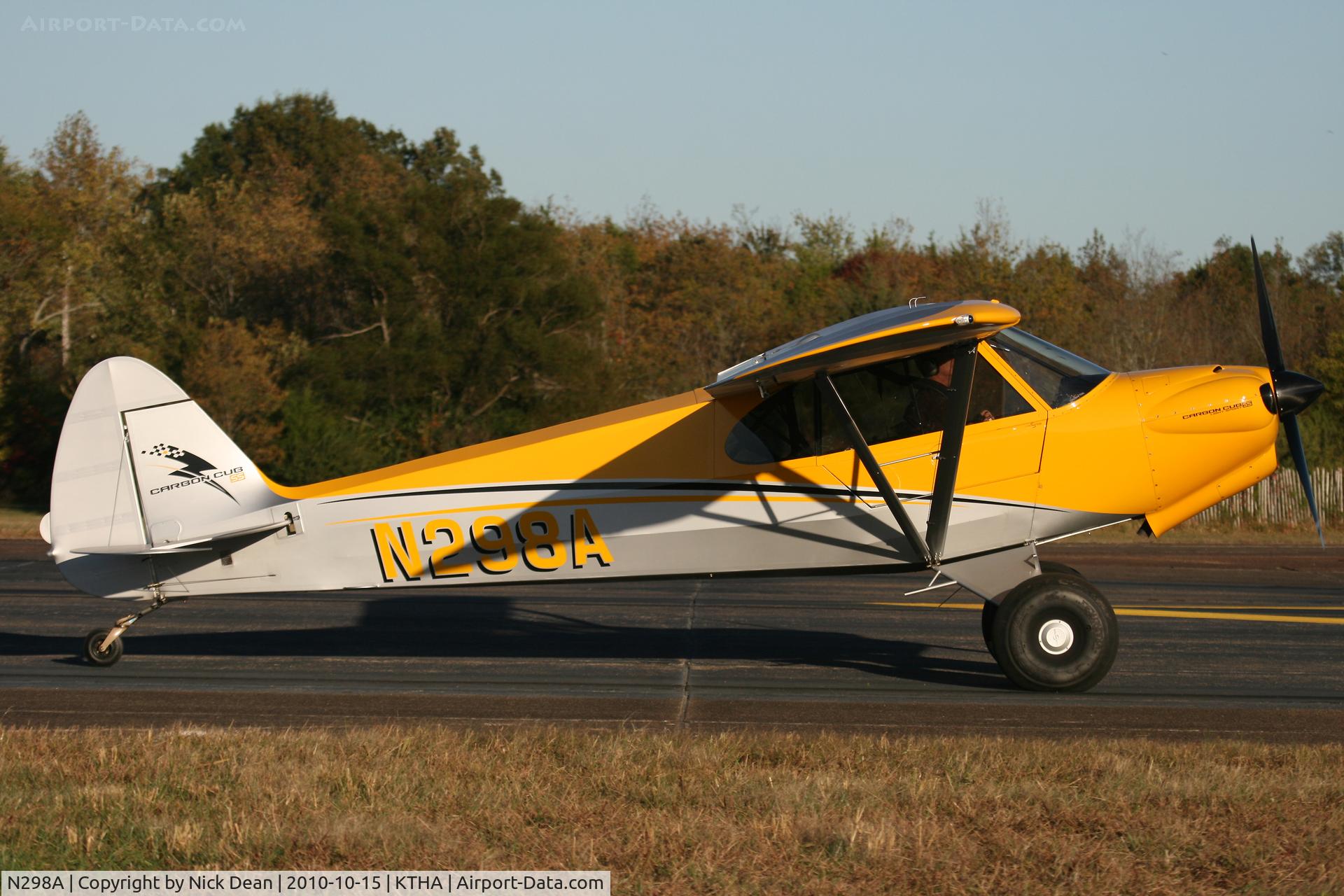 N298A, 2009 Cub Crafters CC11-160 Carbon Cub SS C/N CC11-00096, KTHA Beech party 2010