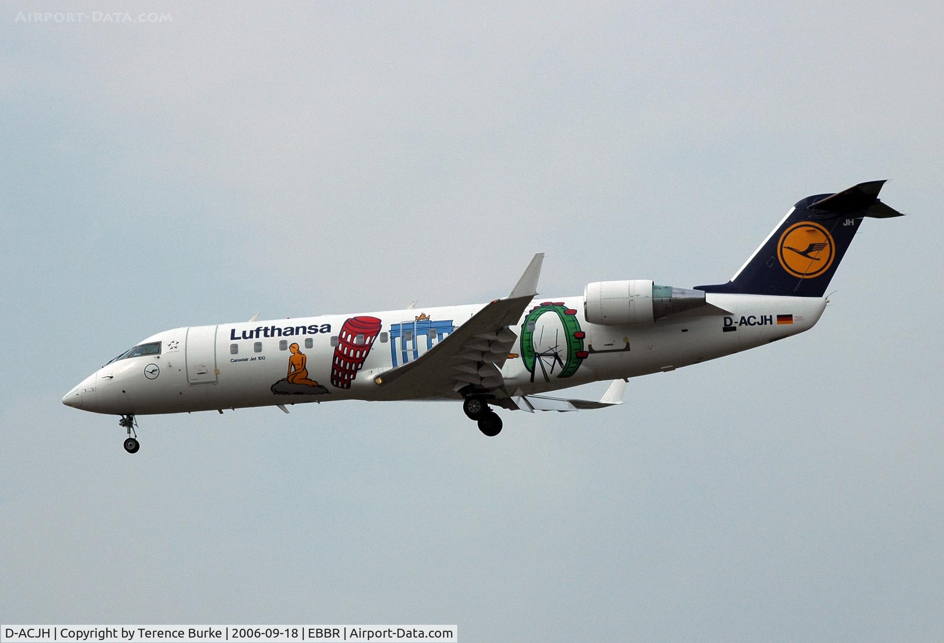 D-ACJH, 1998 Canadair CRJ-200LR (CL-600-2B19) C/N 7266, Landing on 25L Brussels (Dull weather)