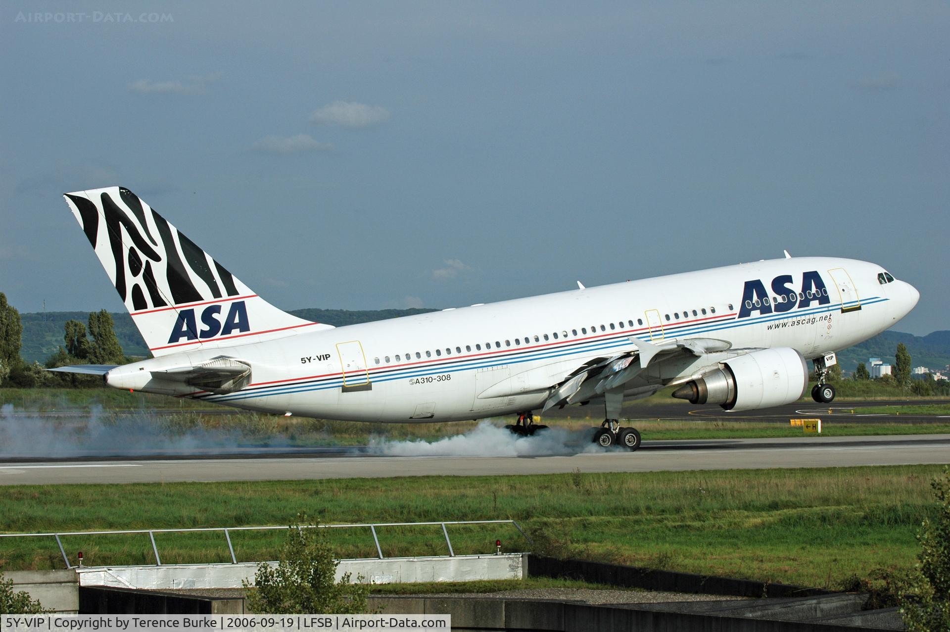 5Y-VIP, 1991 Airbus A310-308 C/N 620, Touchdown, 