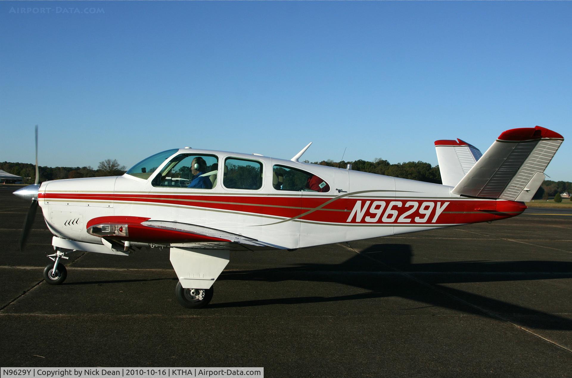 N9629Y, 1962 Beech P35 Bonanza C/N D-7061, KTHA Beech party 2010