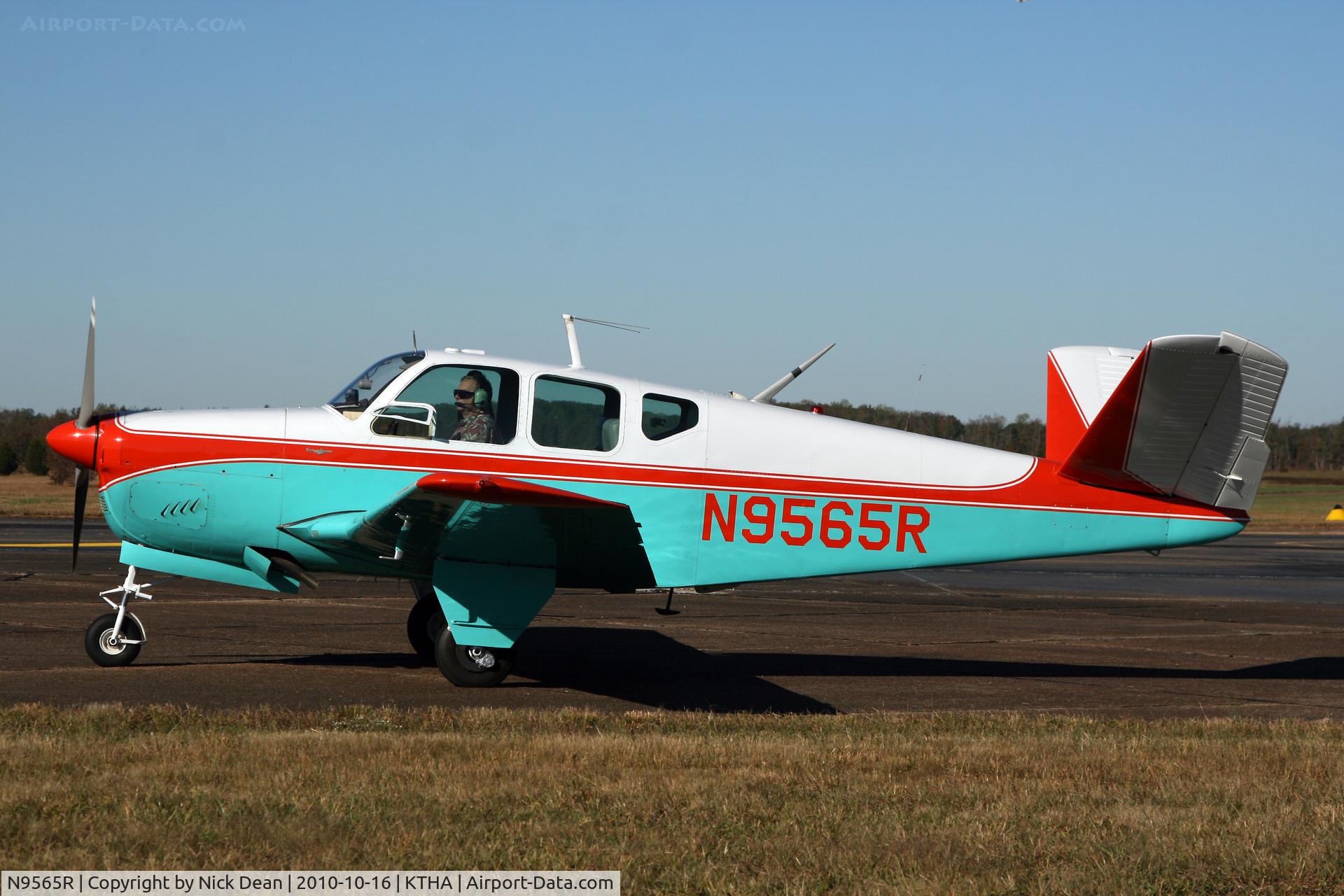 N9565R, 1959 Beech K35 Bonanza C/N D-6115, KTHA Beech party 2010