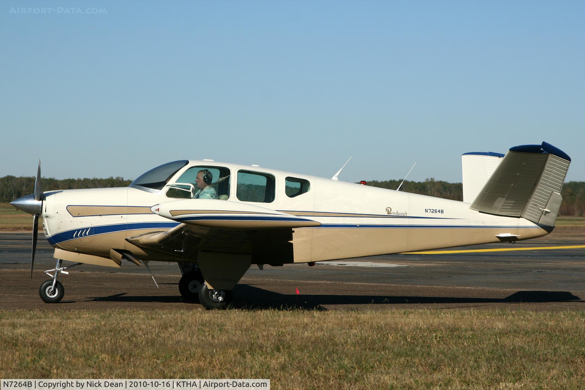N7264B, 1958 Beech J35 Bonanza C/N D-5613, KTHA Beech party 2010