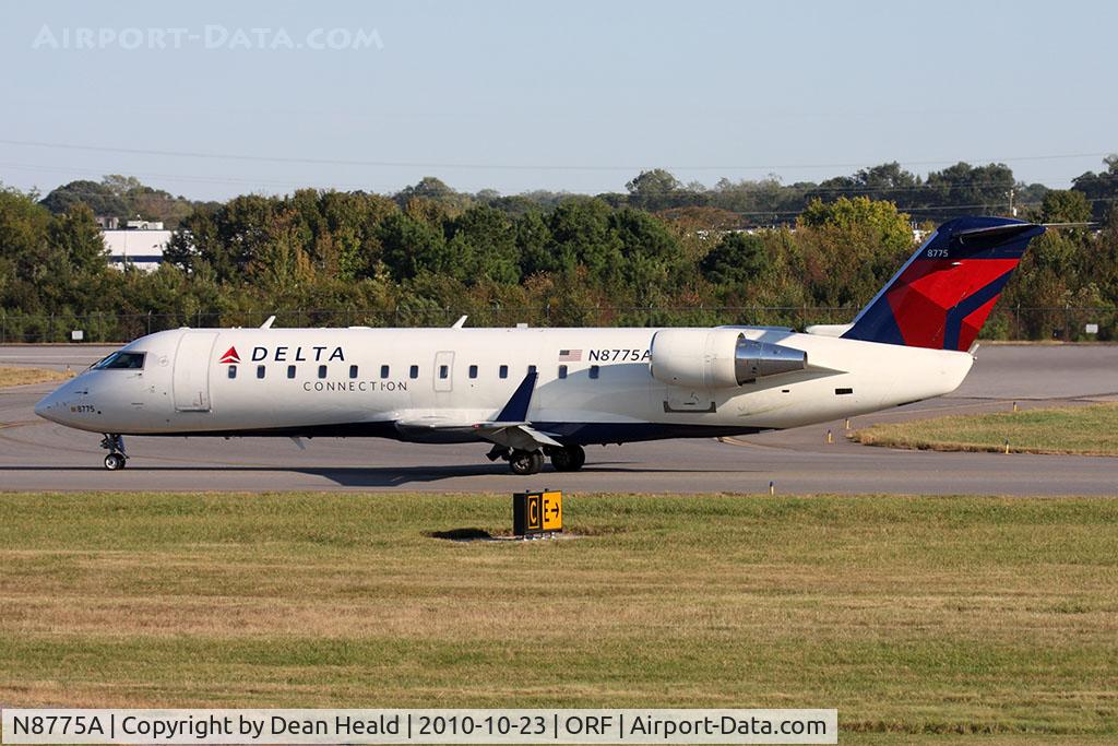 N8775A, 2003 Canadair CRJ-440 (CL-600-2B19) Regional Jet C/N 7775, Delta Connection (Pinnacle Airlines) N8775A (FLT FLG4369) taxiing to RWY 23 via Taxiway Charlie for departure to Detroit Metro Wayne County Airport (KDTW).