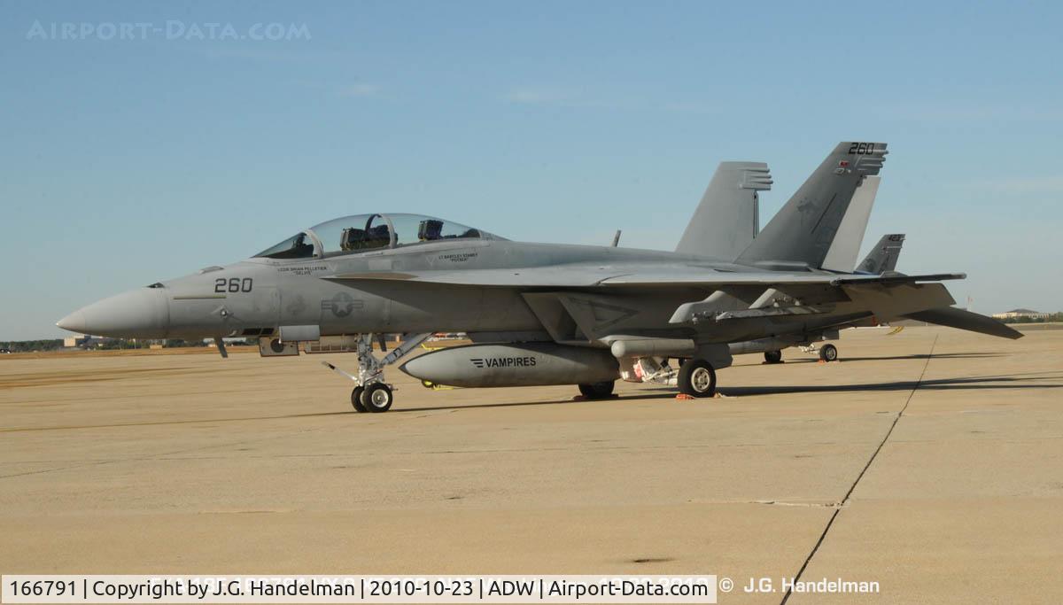 166791, Boeing F/A-18F Super Hornet C/N F164, at NAF Washington