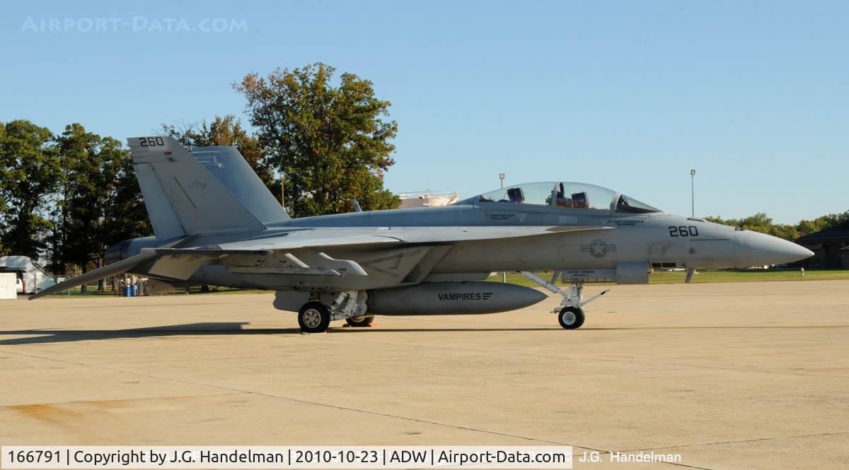 166791, Boeing F/A-18F Super Hornet C/N F164, Starb view