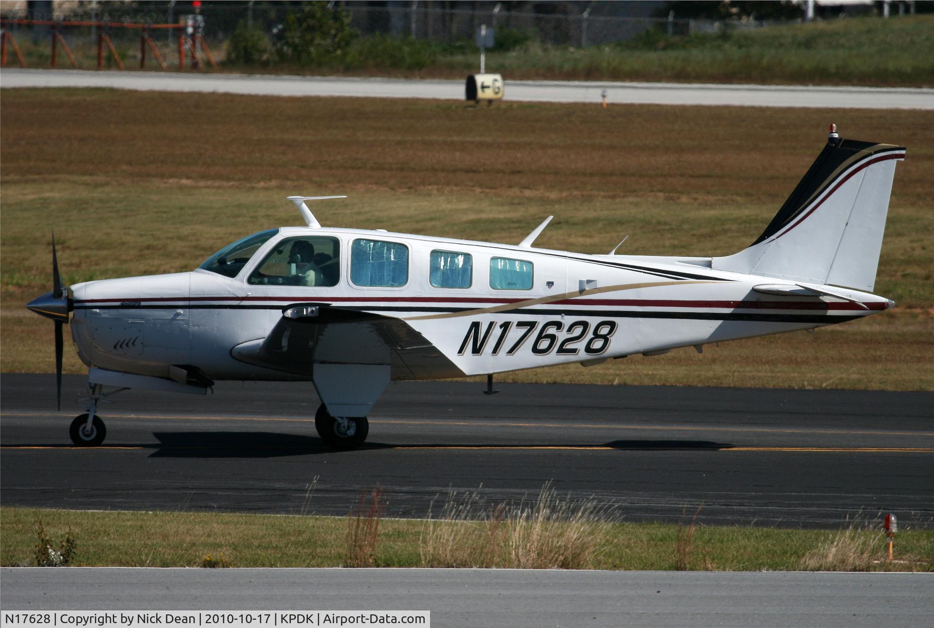 N17628, 1977 Beech A36 Bonanza 36 C/N E-993, KPDK NBAA 2010
