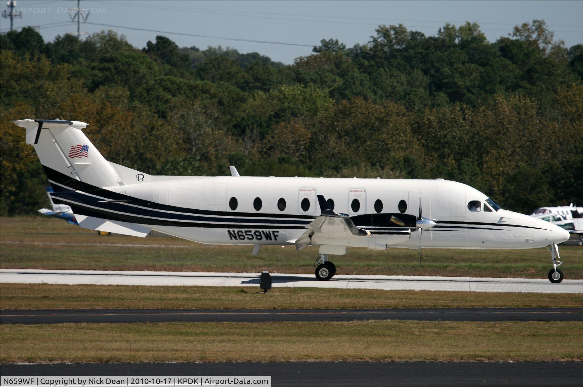 N659WF, 1997 Beech 1900D C/N UE-290, KPDK NBAA 2010