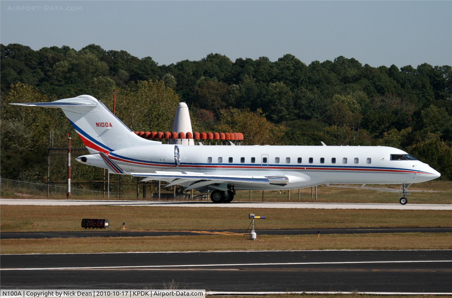 N100A, 2006 Bombardier BD-700-1A10 Global Express C/N 9205, KPDK NBAA 2010
