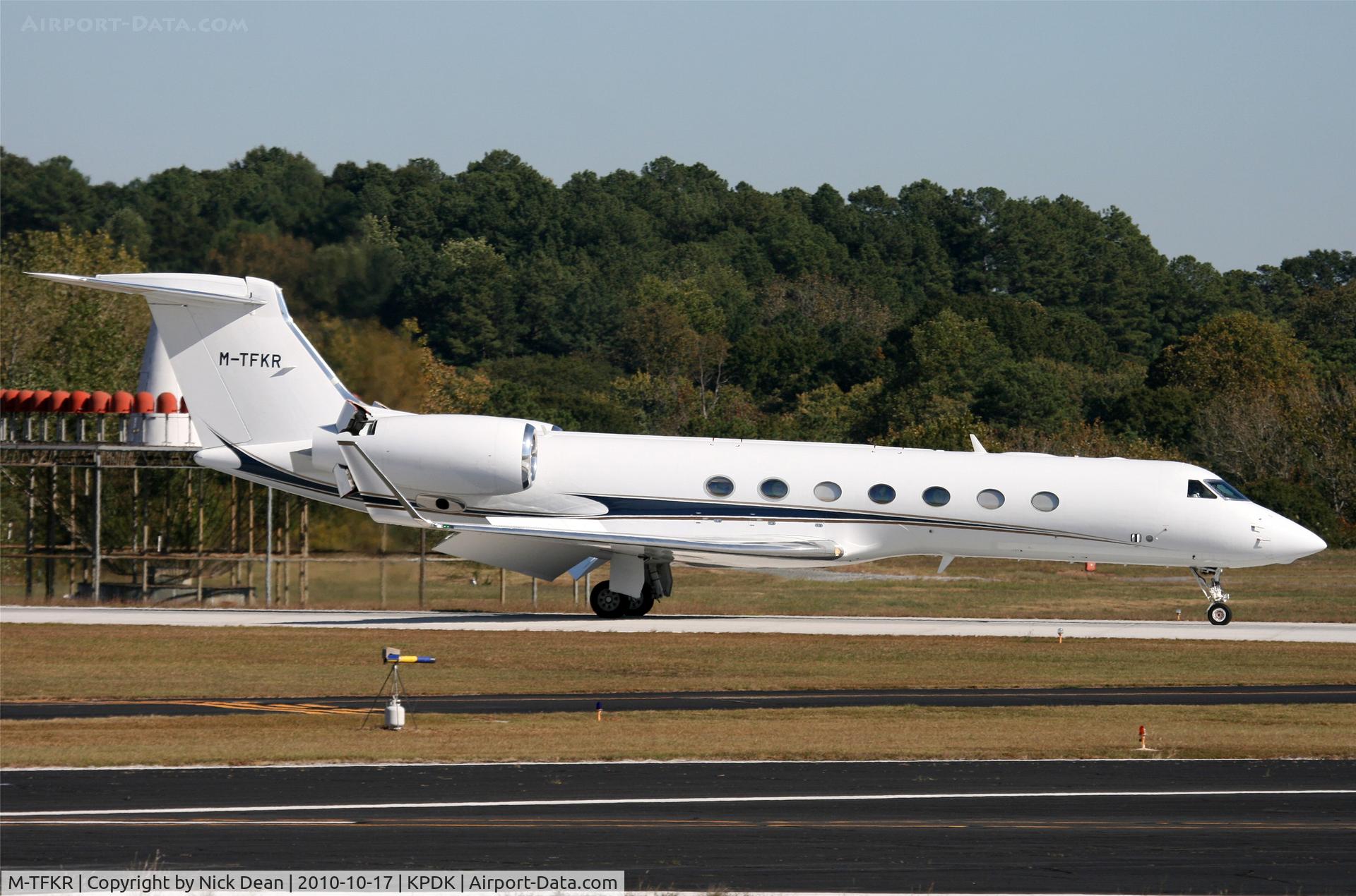 M-TFKR, 2008 Gulfstream Aerospace GV-SP (G550) C/N 5220, KPDK NBAA 2010