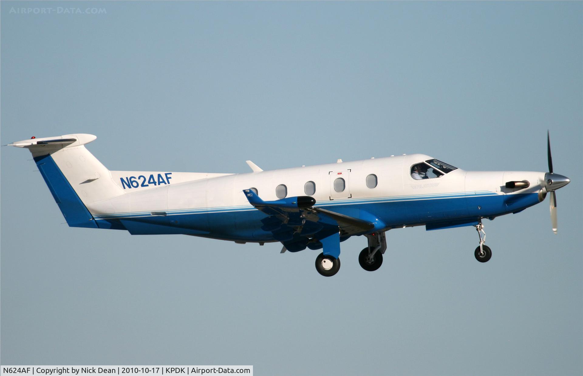 N624AF, 2005 Pilatus PC-12/45 C/N 624, KPDK NBAA 2010
