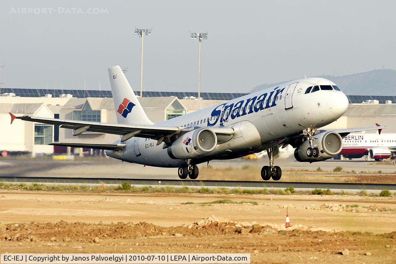 EC-IEJ, 2002 Airbus A320-232 C/N 1749, Spainair Airbus A320-232 take-off in PMI/LEPA