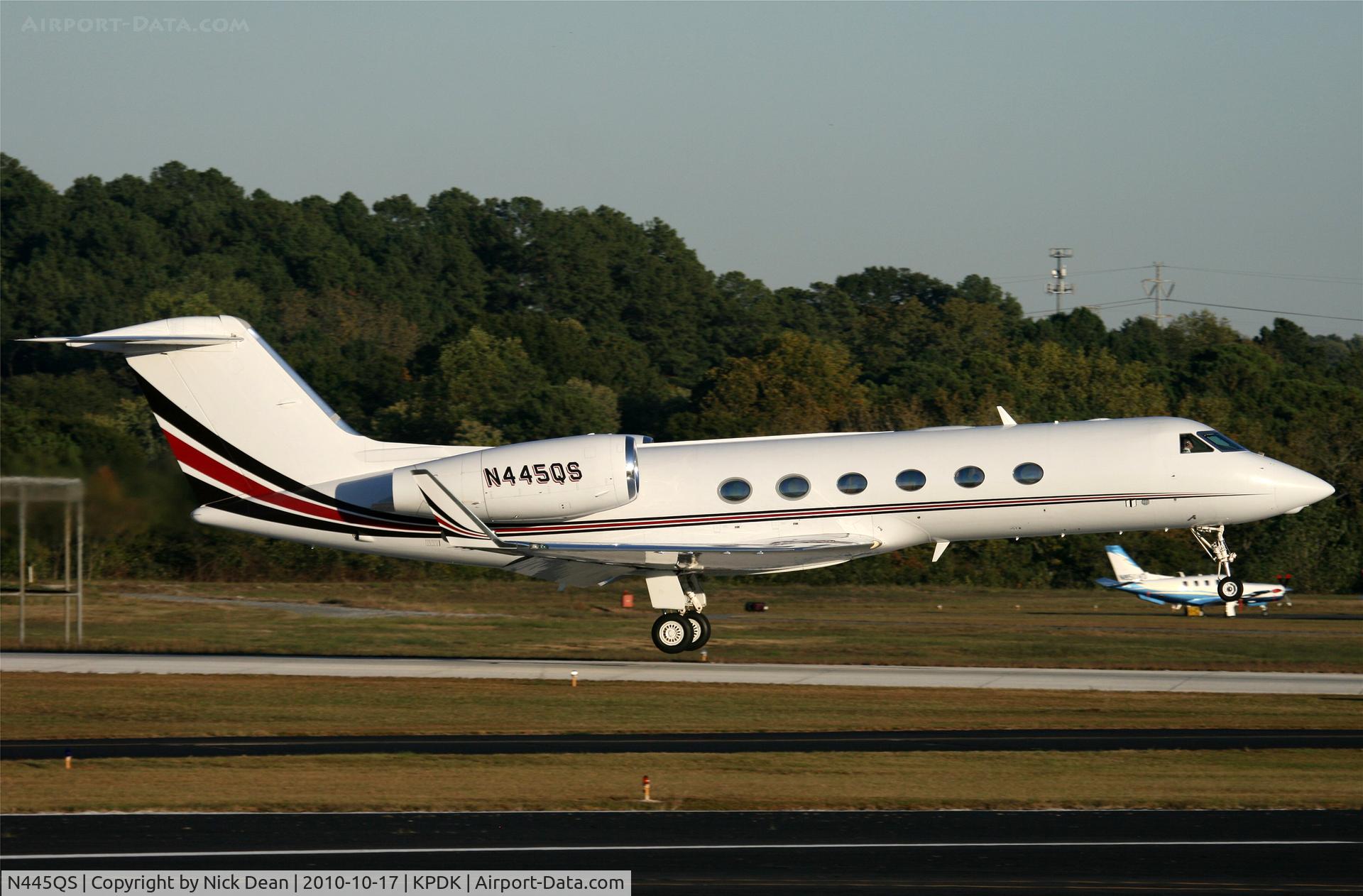 N445QS, 2006 Gulfstream Aerospace GIV-X (G450) C/N 4037, KPDK NBAA 2010