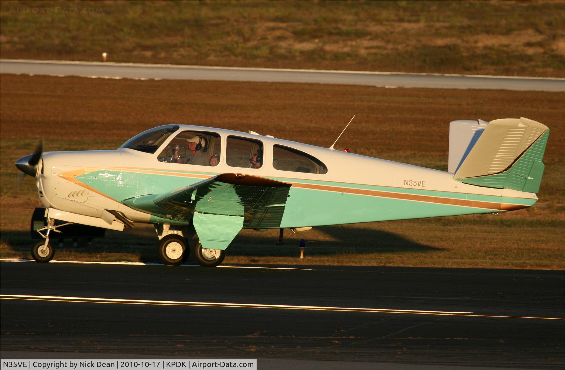 N35VE, 1961 Beech N35 Bonanza C/N D-6694, KPDK NBAA 2010
