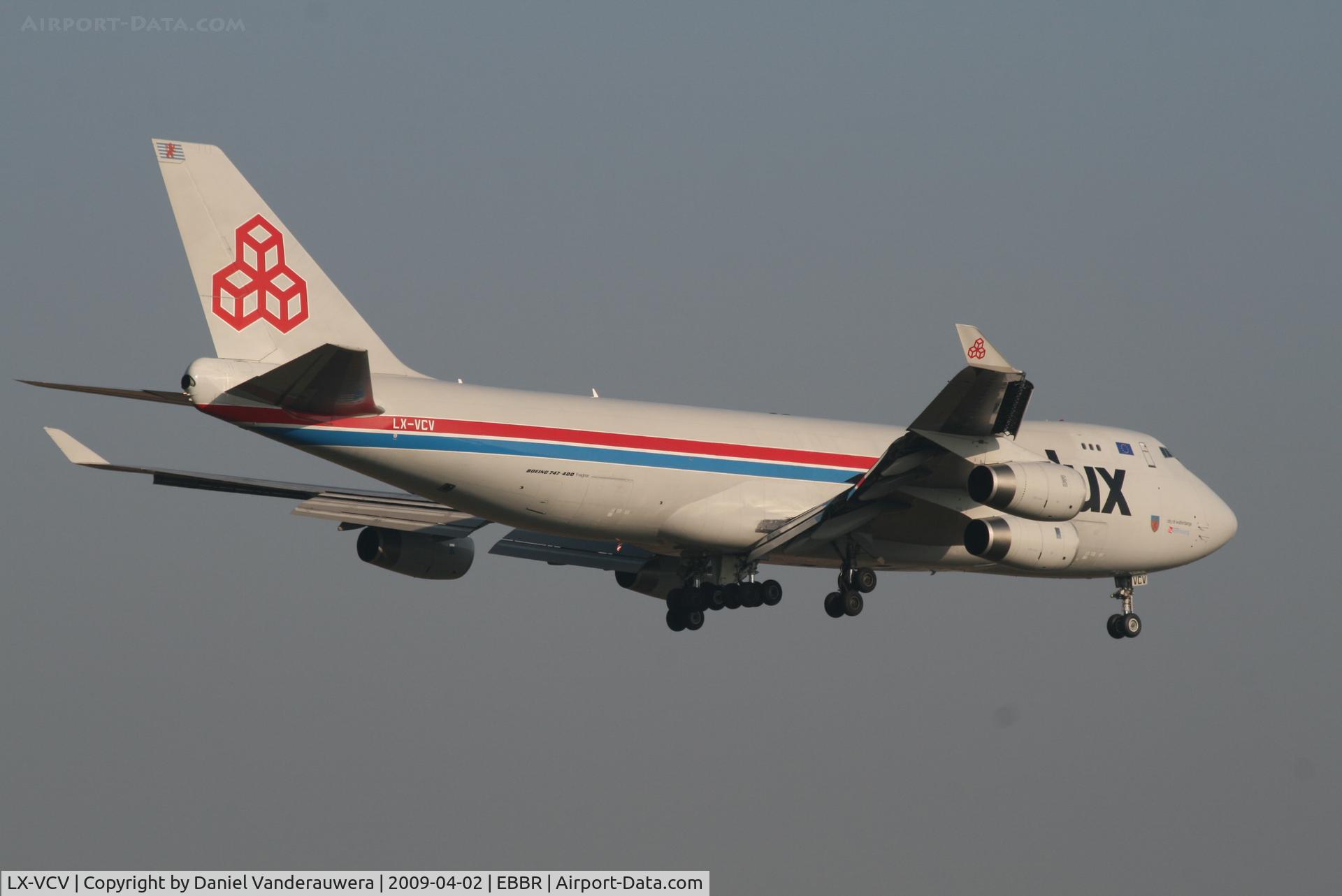 LX-VCV, 2005 Boeing 747-4R7F/SCD C/N 34235, Descending to RWY 02