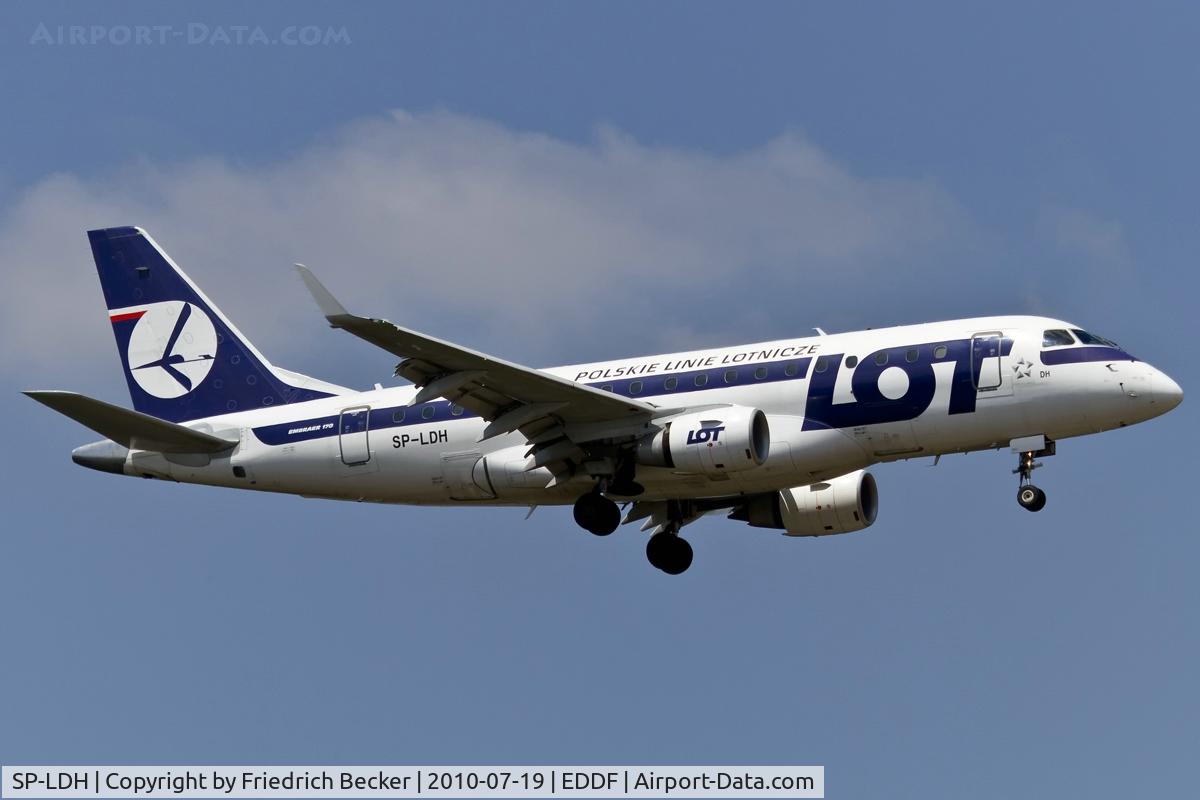 SP-LDH, 2005 Embraer 170LR (ERJ-170-100LR) C/N 17000069, short final RW07R