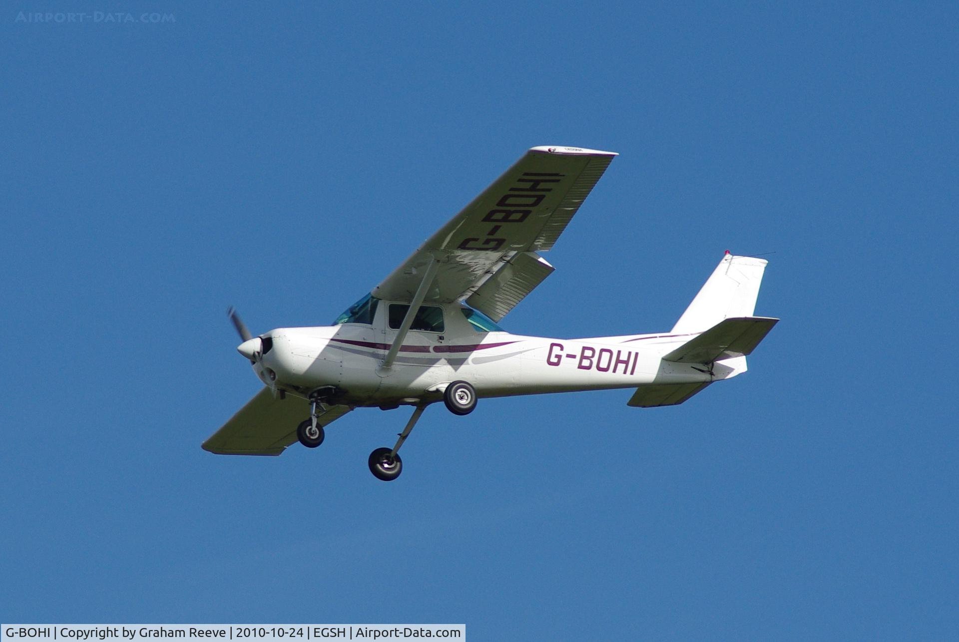 G-BOHI, 1978 Cessna 152 C/N 15281241, Landing at Norwich.