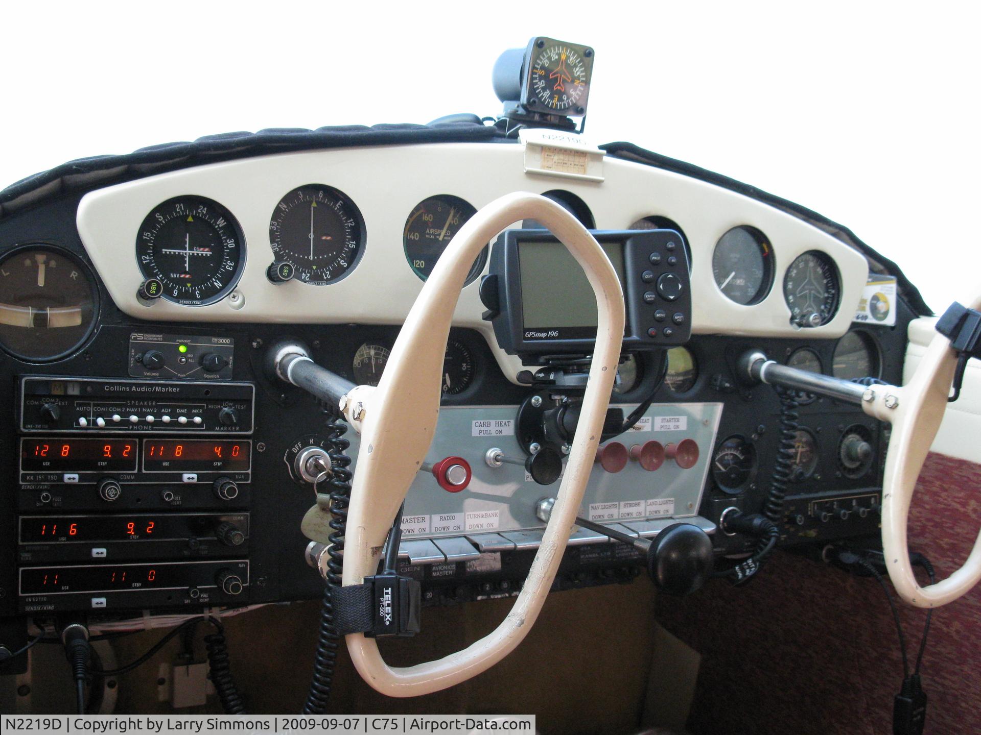 N2219D, 1952 Cessna 170B C/N 20371, panel