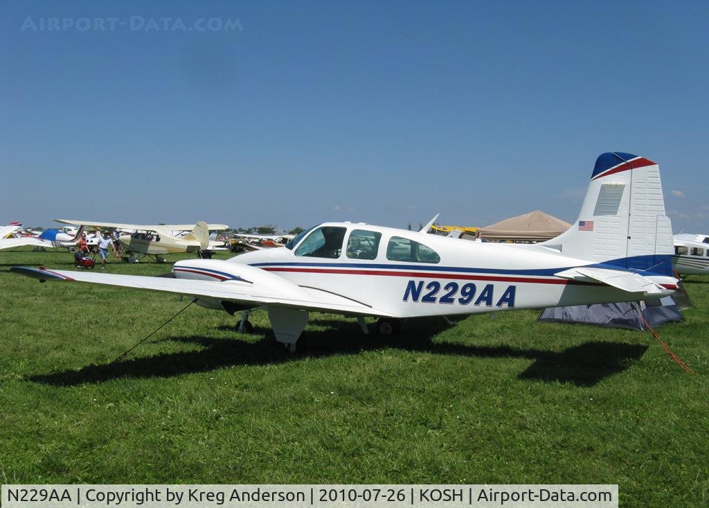 N229AA, 1967 Beech D95A Travel Air C/N TD-683, EAA AirVenture 2010