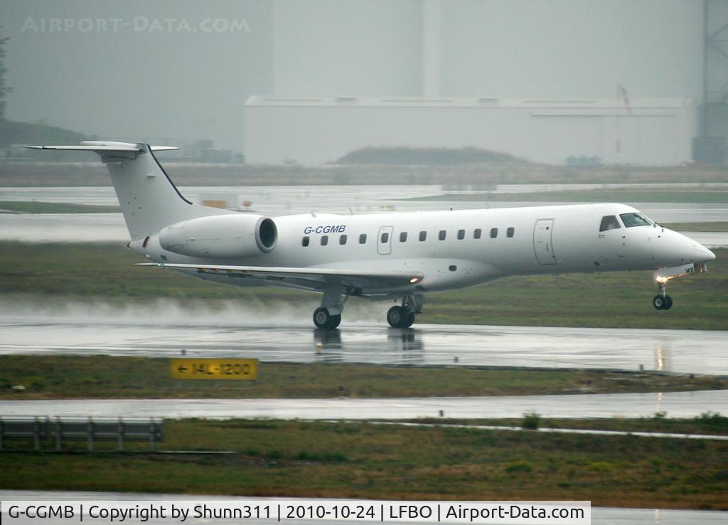 G-CGMB, 2000 Embraer ERJ-135ER (EMB-135ER) C/N 145189, Taking off rwy 32R in all white c/s... Eastern Airways flight...