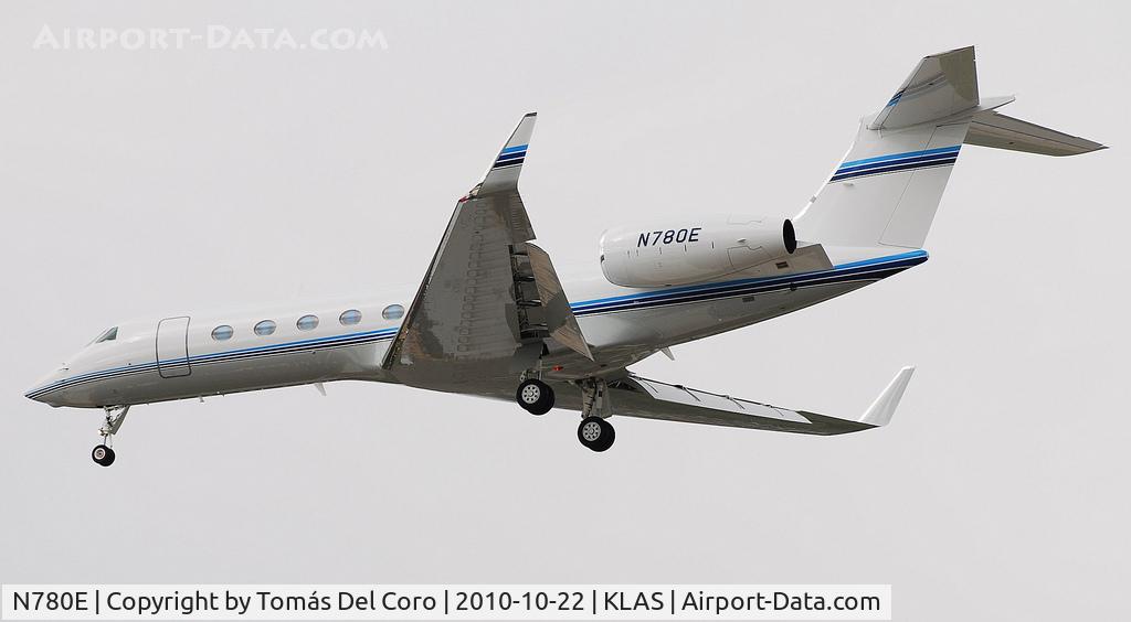 N780E, Gulfstream Aerospace GV-SP (G550) C/N 5258, Las Vegas - McCarran International (LAS / KLAS)
USA - Nevada, 10-22-2010
Photo: Tomás Del Coro