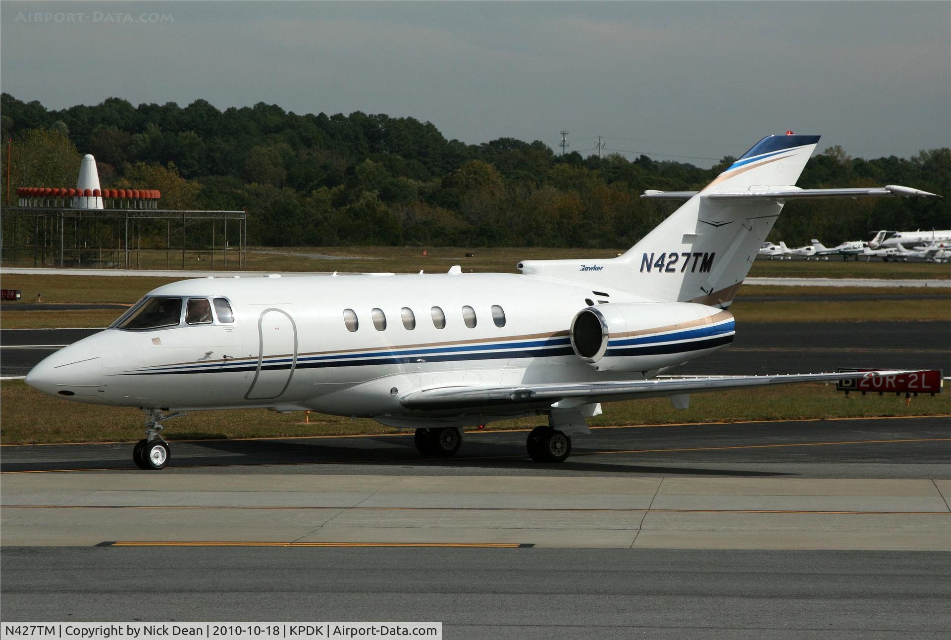 N427TM, 2005 Raytheon Hawker 800XP C/N 258720, KPDK NBAA 2010
