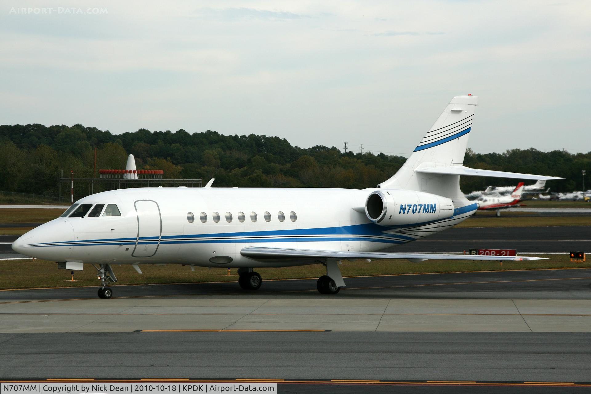 N707MM, 2000 Dassault Falcon 2000 C/N 131, KPDK NBAA 2010