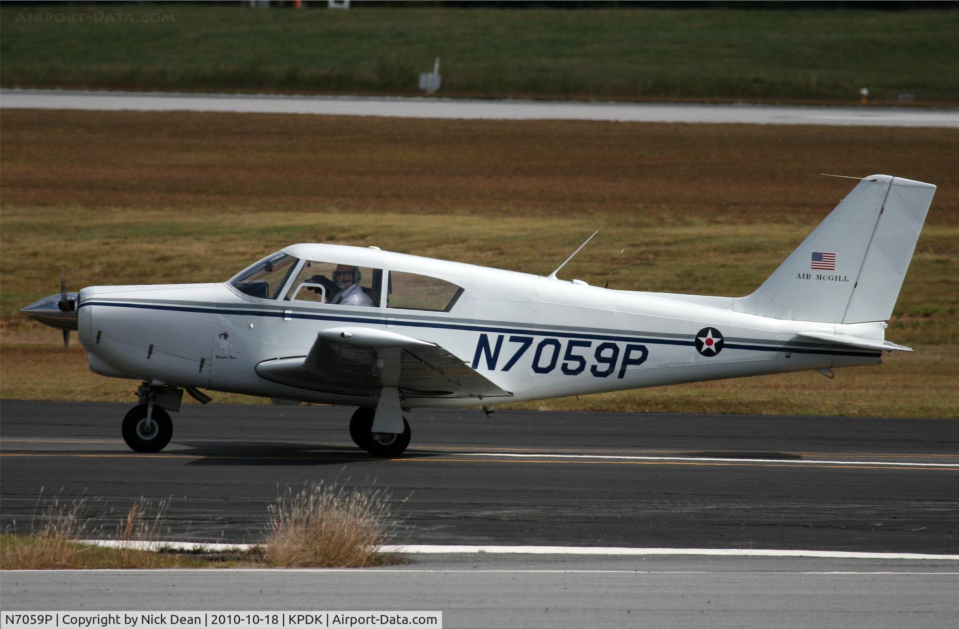 N7059P, 1960 Piper PA-24 C/N 24-2209, KPDK NBAA 2010