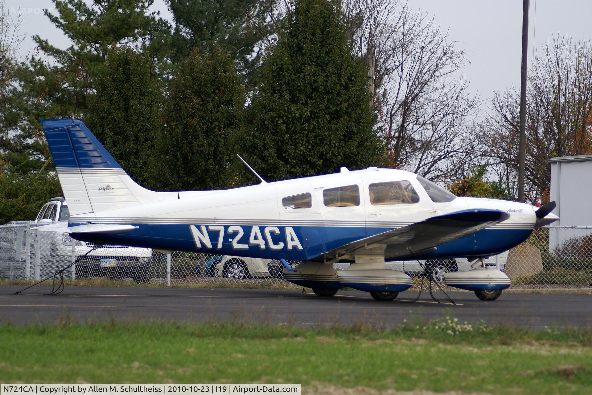 N724CA, 1999 Piper PA-28-181 C/N 2843224, 1999 Piper PA-28-181