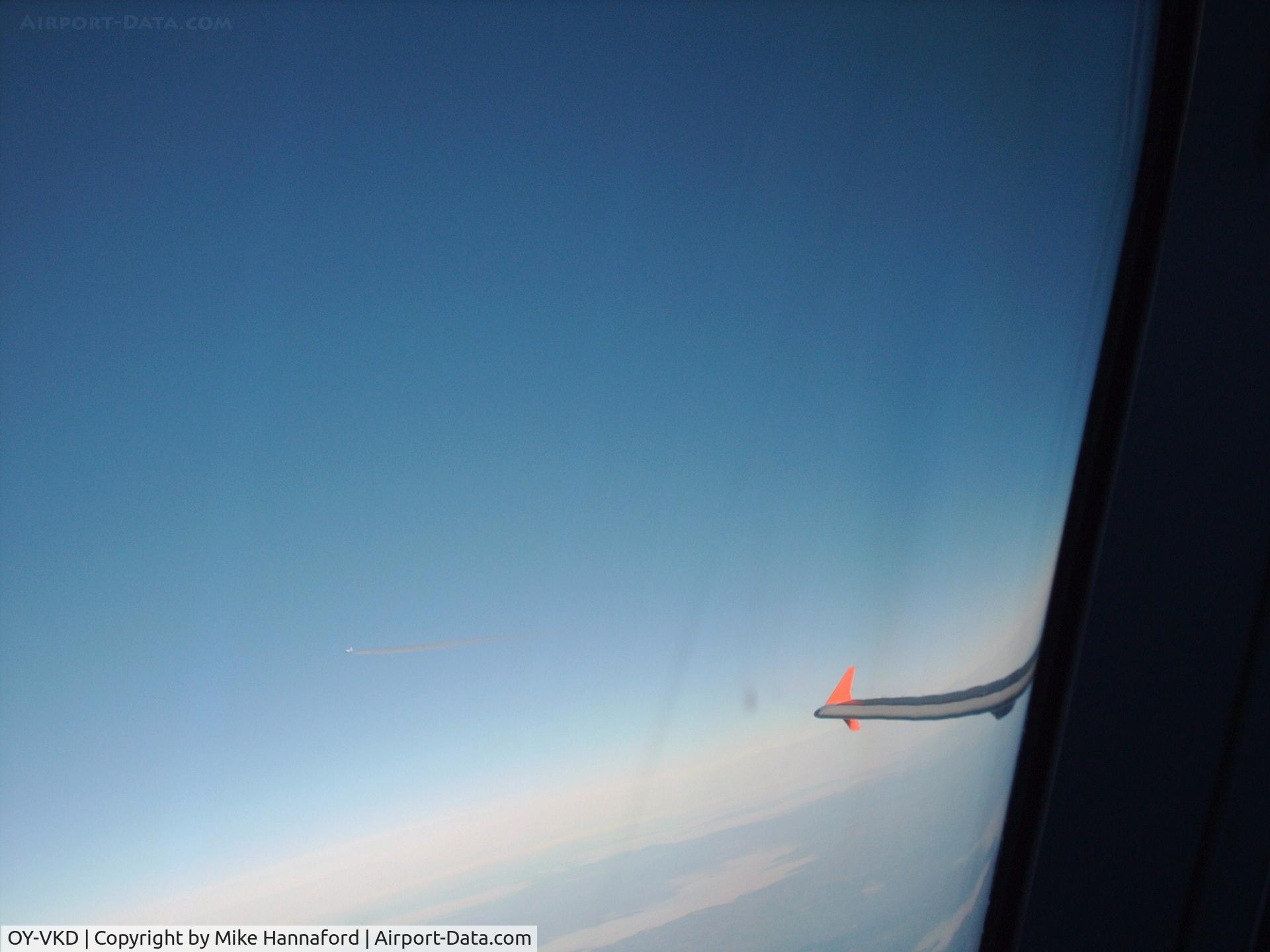 OY-VKD, 2003 Airbus A321-211 C/N 1960, Looking back from the Flight Deck