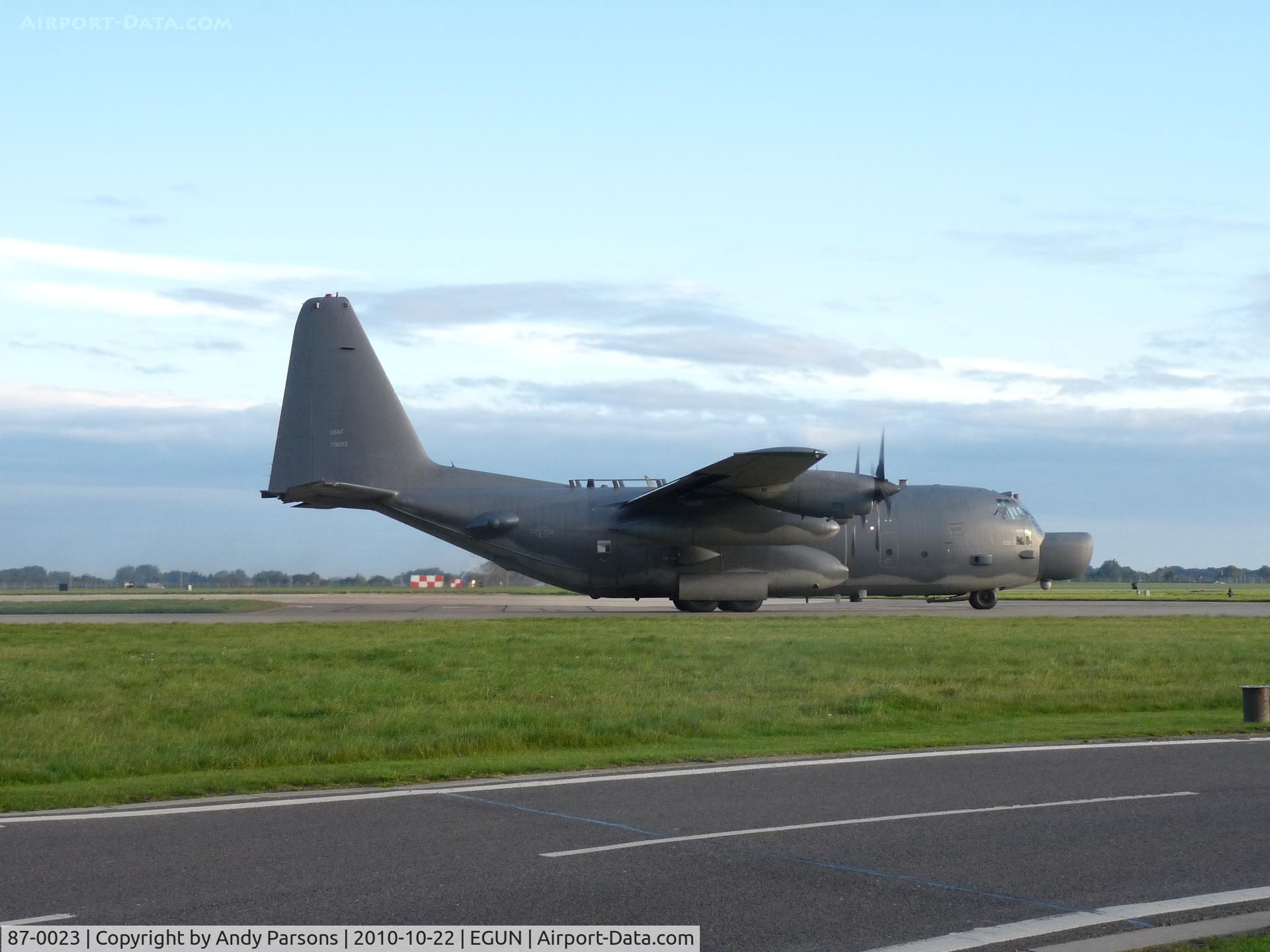 87-0023, 1986 Lockheed MC-130H Combat Talon II C/N 382-5091, Departing its home base Mildenhall