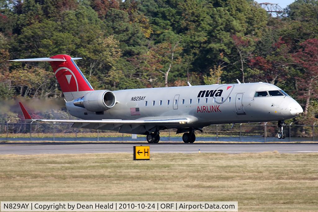 N829AY, 2005 Bombardier CRJ-200ER (CL-600-2B19) C/N 8029, Northwest Airlink (Pinnacle Airlines) N829AY (FLT FLG4082) from Detroit Metro Wayne County (KDTW) landing RWY 23.
