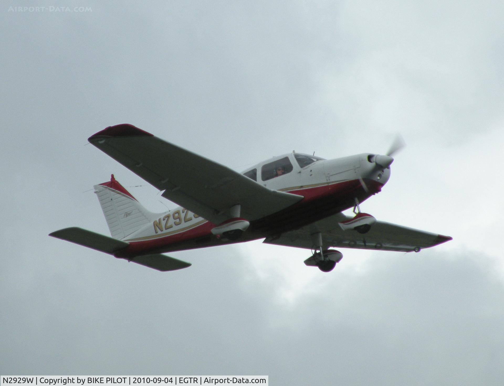 N2929W, 1974 Piper PA-28-151 Cherokee Warrior C/N 28-7415457, Climbing out from rwy 08.