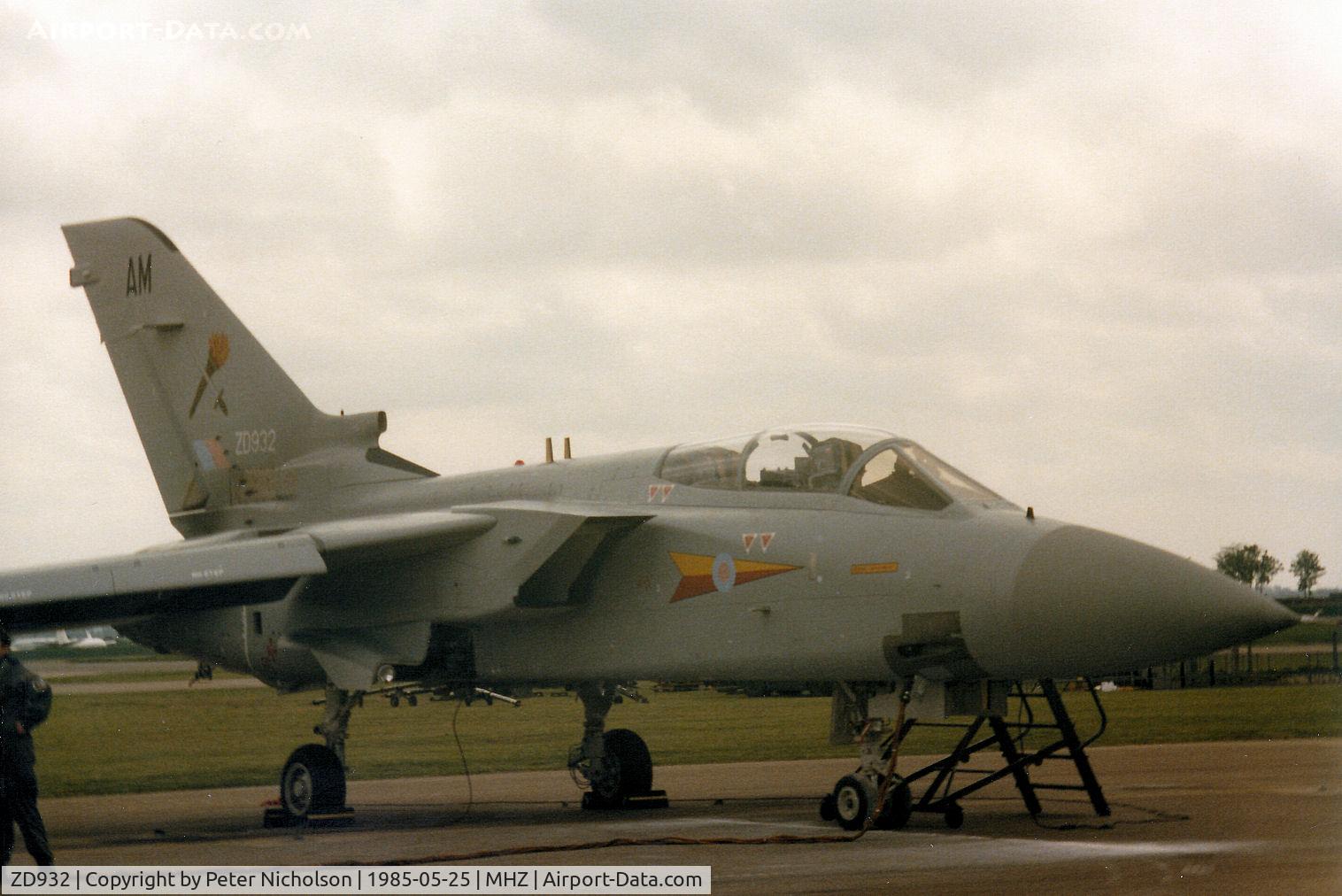 ZD932, 1985 Panavia Tornado F.2 C/N AS003/418/2055, Another view of the Tornado F.2 of 229 Operational Conversion Unit based at RAF Coningsby on the flight-line at the 1985 RAF Mildenhall Air Fete.