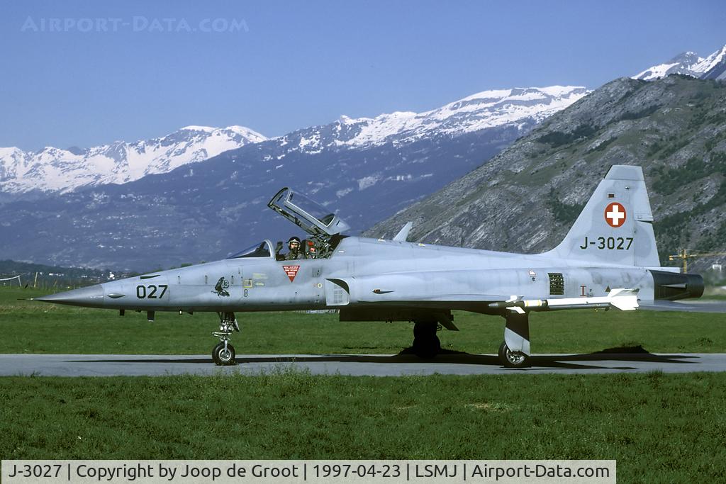 J-3027, 1976 Northrop F-5E Tiger II C/N L.1027, During the 1997 Wiederholungskurs some missions were flown with live weapons.