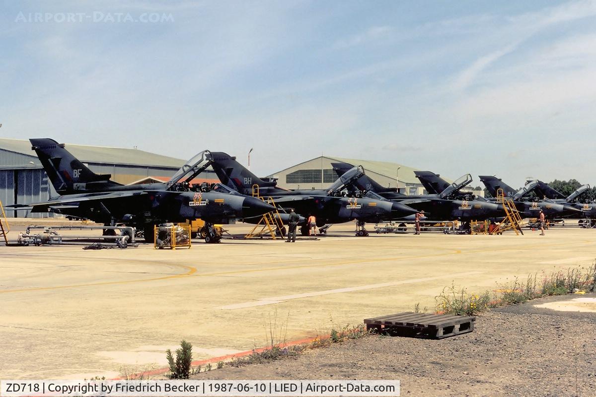 ZD718, 1984 Panavia Tornado GR.1 C/N 346/BS119/2334, flightline of No.9 Sqn. at Decimomannu