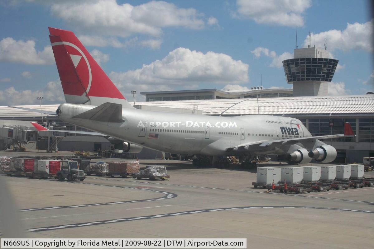 N669US, 1990 Boeing 747-451 C/N 24224, Northwest 747-400