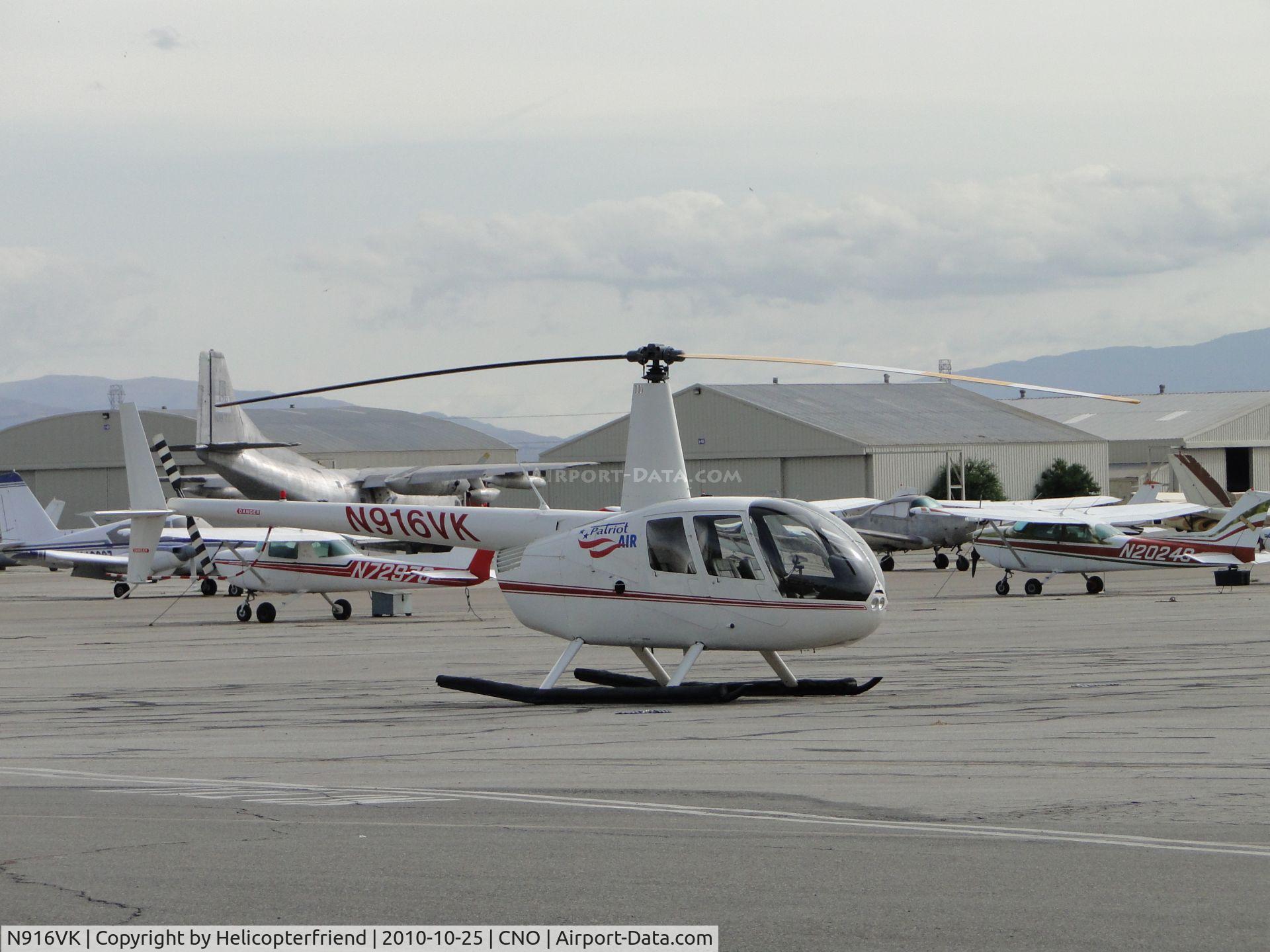 N916VK, 2006 Robinson R44 II C/N 11162, Parked