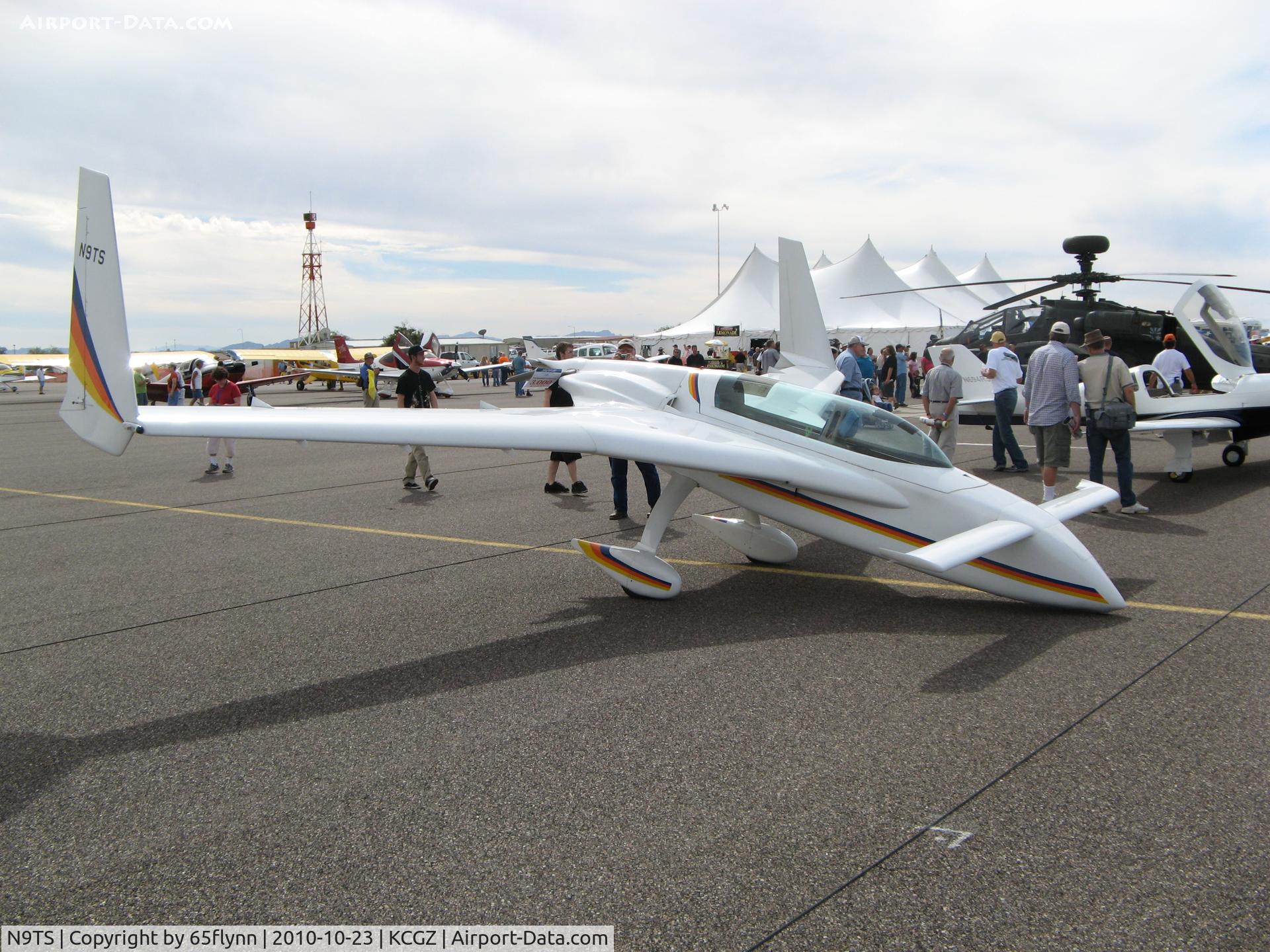 N9TS, 1986 Rutan Long-EZ C/N 1378, As seen at Copper State 2010.  Over 3000 hours flown!