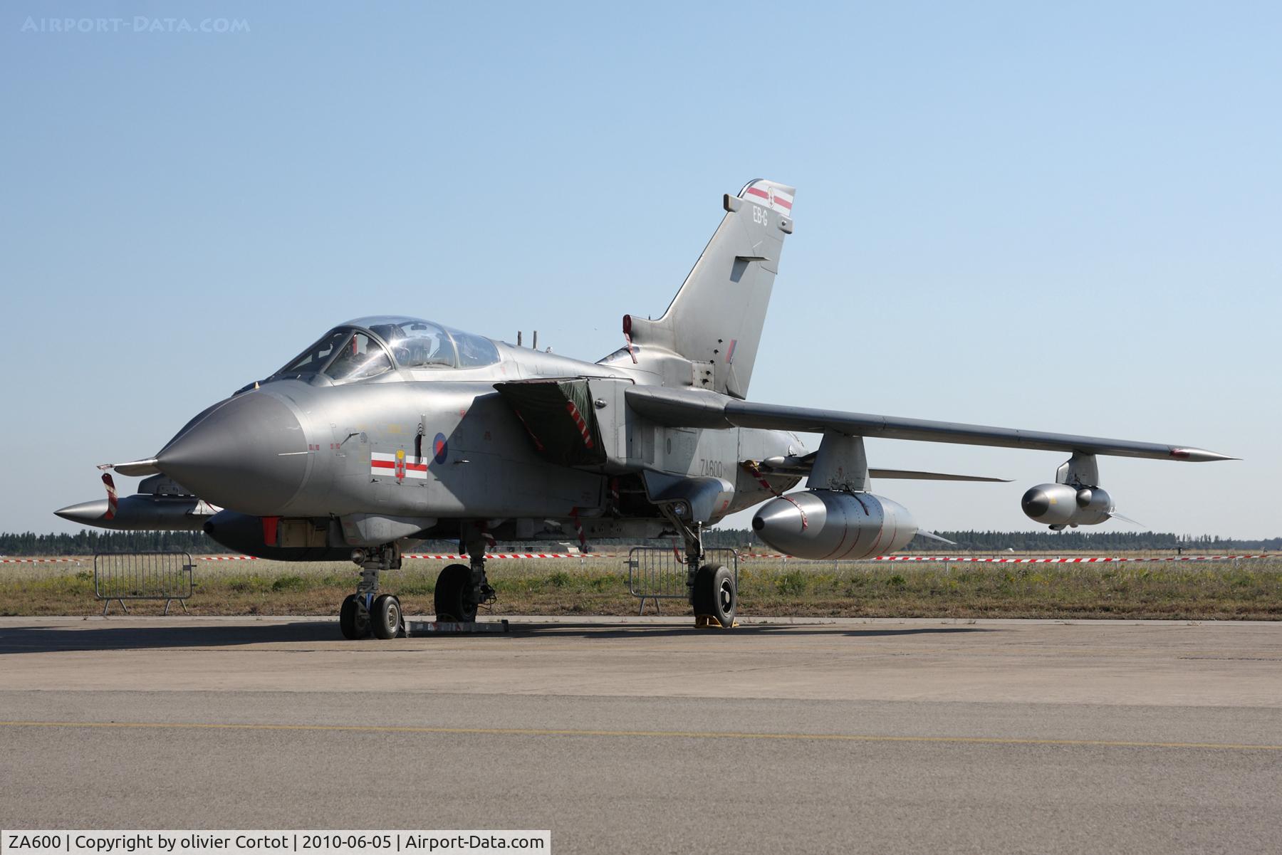 ZA600, 1982 Panavia Tornado GR.4 C/N 122/BS039/2123, Static display, Istres airshow 2010