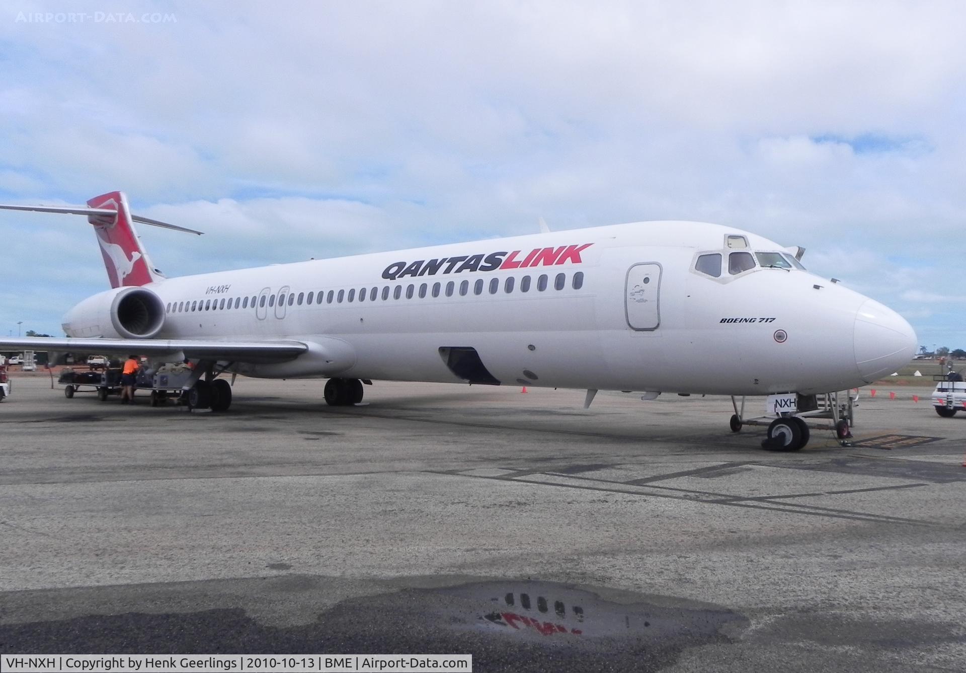 VH-NXH, 1999 Boeing 717-2K9 C/N 55055, Arrival  ; departure for Perth

QantasLink