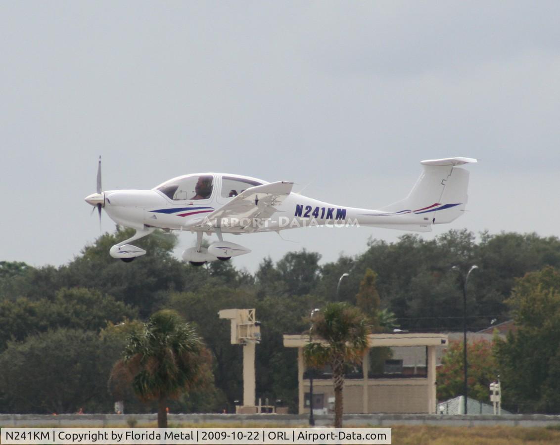 N241KM, 2006 Diamond DA-40 Diamond Star C/N 40.718, Diamond 40