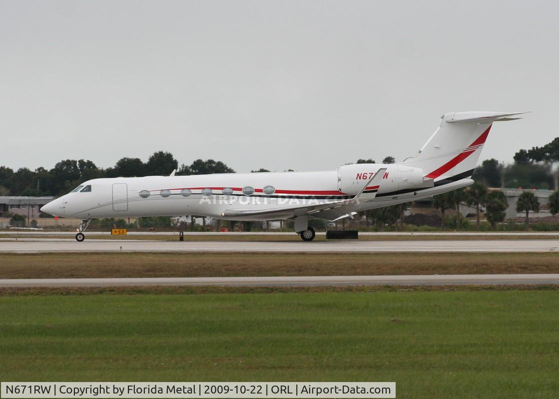 N671RW, 2006 Gulfstream Aerospace GV-SP (G550) C/N 5131, G550