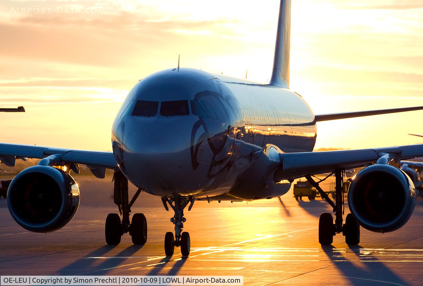 OE-LEU, 2006 Airbus A320-214 C/N 2902, OE-LEU @ Linz Airport