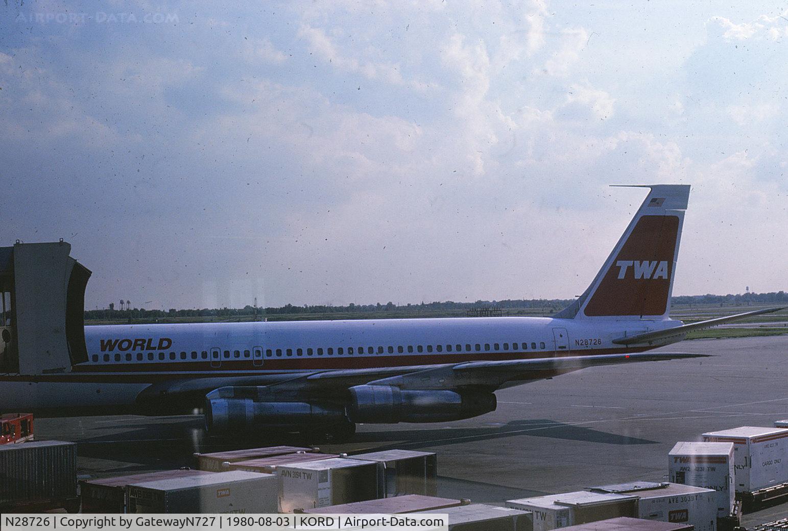 N28726, 1968 Boeing 707-331B C/N 19571, Parked at O'Hare.