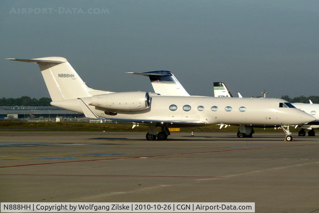 N888HH, 2005 Gulfstream Aerospace GIV-X (G450) C/N 4029, visitor