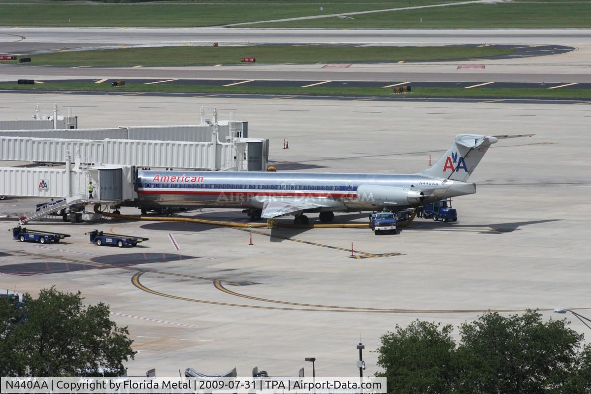 N440AA, 1987 McDonnell Douglas MD-82 (DC-9-82) C/N 49459, American MD-82