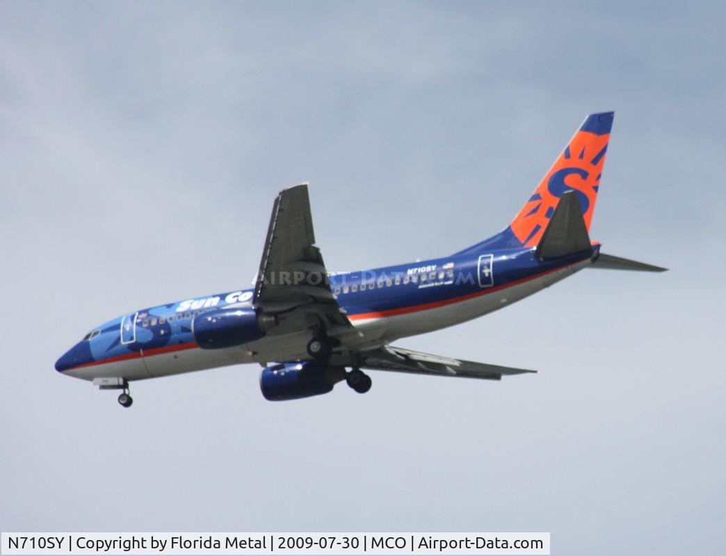 N710SY, 2001 Boeing 737-7Q8 C/N 30629, Sun Country 737-700