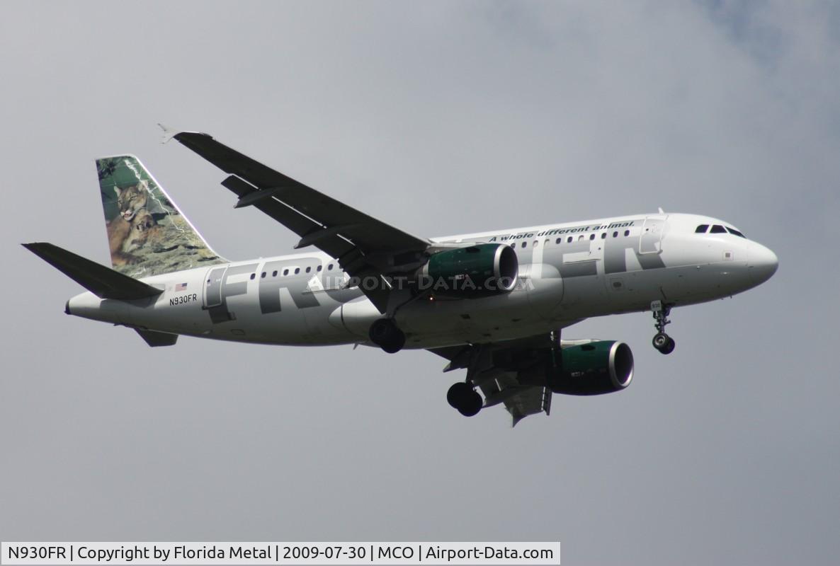 N930FR, 2004 Airbus A319-111 C/N 2241, Lola and Max