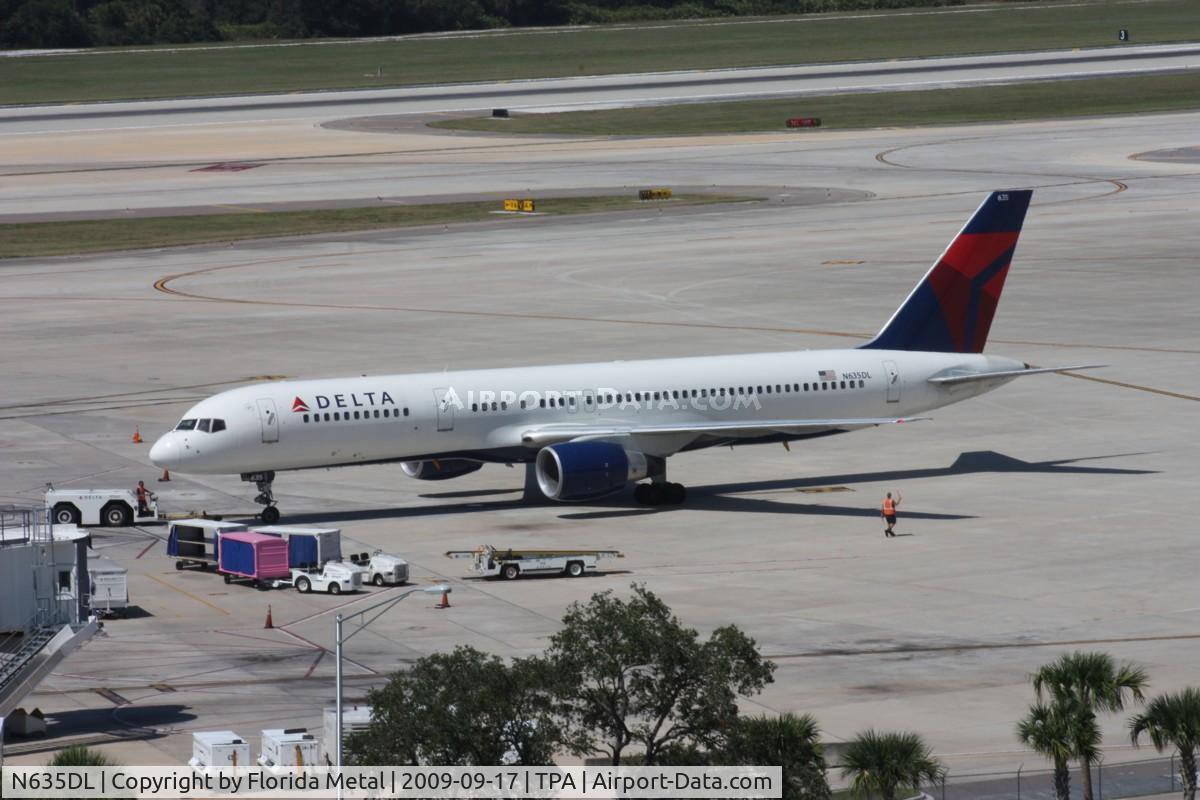 N635DL, 1988 Boeing 757-232 C/N 23762, Delta 757-200