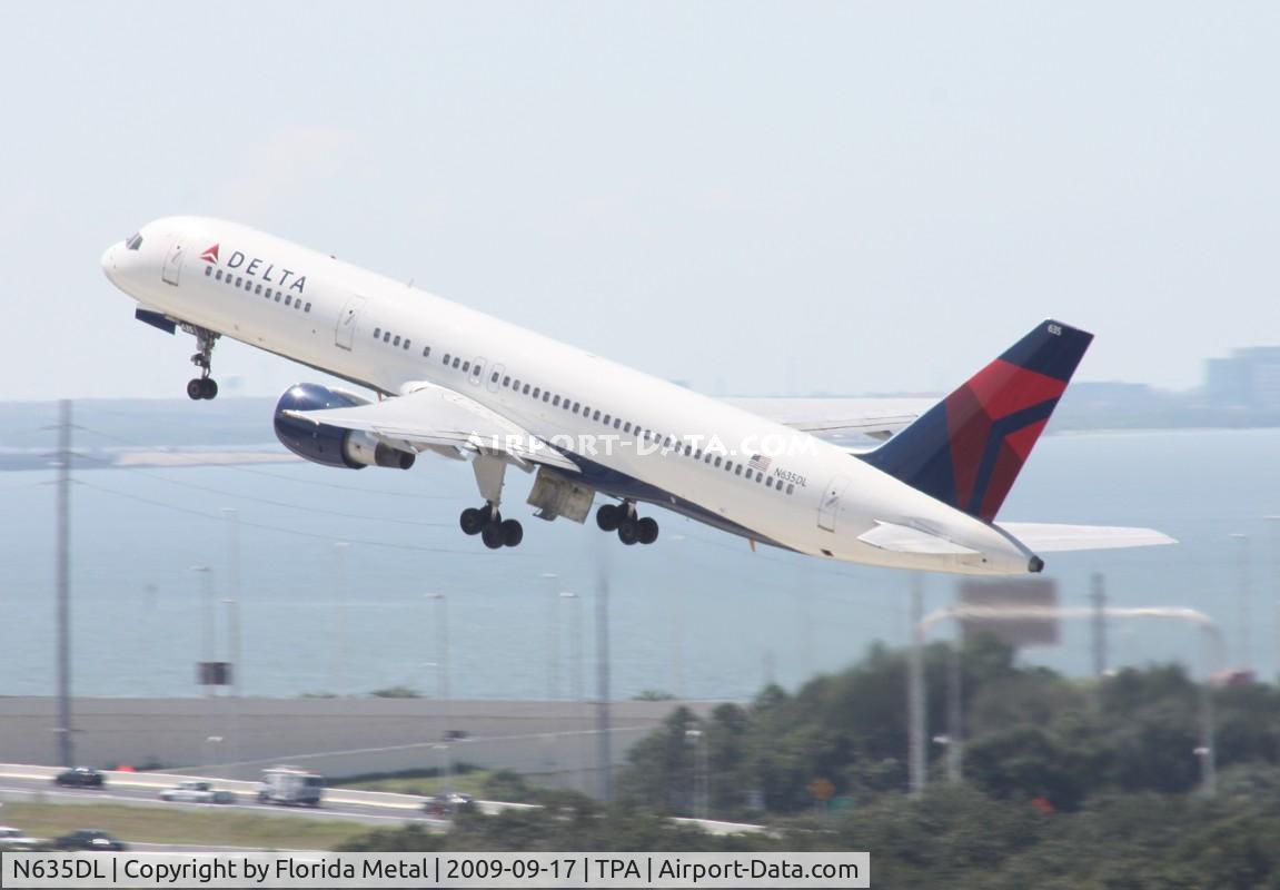 N635DL, 1988 Boeing 757-232 C/N 23762, Delta 757-200